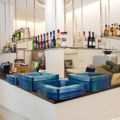 Days Hotel By Wyndham Singapore At Zhongshan Park Сингапур гостиничный бар