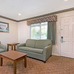 Отель Days Inn Ridgefield комната для гостей фото 3