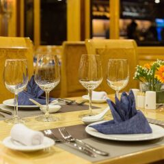 Отель Maya Halong Cruises питание