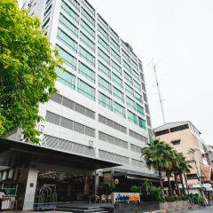 Отель Adelphi Suites Bangkok городской автобус