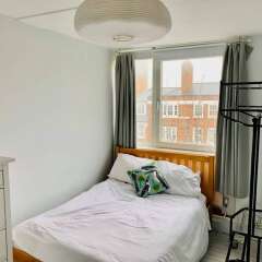 Отель Bright and Spacious 2 Bedroom Maisonette in Central London With Balcony Лондон детские мероприятия фото 2
