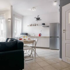 Апартаменты Apartment Grafitowy - Homely Place Познань комната для гостей фото 3