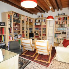 Отель B&B Palazzo Strassoldo Прамаджоре развлечения