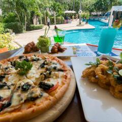 Отель All Seasons Naiharn Phuket питание