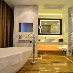 Отель Swisstouches Hotel Xian Китай, Сиань - отзывы, цены и фото номеров - забронировать отель Swisstouches Hotel Xian онлайн ванная