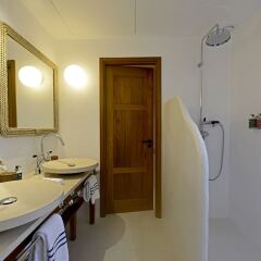 Hotel Manapany in Gustavia, Saint Barthelemy from 1547$, photos, reviews - zenhotels.com bathroom