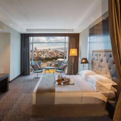 Отель The Biltmore Tbilisi Грузия, Тбилиси - 3 отзыва об отеле, цены и фото номеров - забронировать отель The Biltmore Tbilisi онлайн комната для гостей фото 5