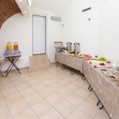 Отель Le Petit Hotel Prague Чехия, Прага - 9 отзывов об отеле, цены и фото номеров - забронировать отель Le Petit Hotel Prague онлайн питание фото 3