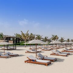 Отель The Oberoi Beach Resort Al Zorah ОАЭ, Аджман - 1 отзыв об отеле, цены и фото номеров - забронировать отель The Oberoi Beach Resort Al Zorah онлайн пляж