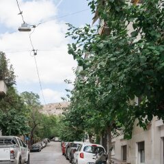 Отель UPSTREET Charming & Comfy 2BD Apt-Acropolis Афины
