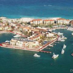 Отель Aquamarina Luxury Residences фото 2