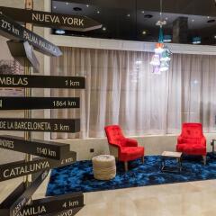 Tryp Barcelona Apolo Hotel гостиничный бар