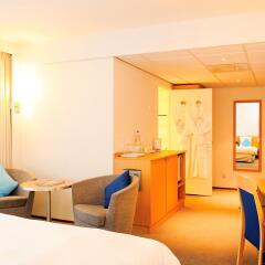 Отель Novotel Amsterdam City 4* Представительский номер с различными типами кроватей