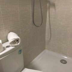 Отель Chez Moi Барселона ванная