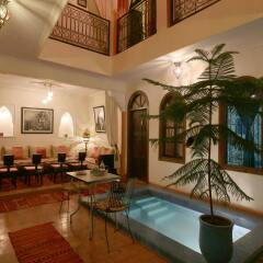 Отель Riad De La Semaine интерьер отеля