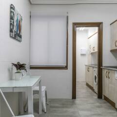 Отель Zubieta by Forever Rentals. 4 Bedroom Apartment. Wifi. Groups. 80m. Beach Испания, Сан-Себастьян - отзывы, цены и фото номеров - забронировать отель Zubieta by Forever Rentals. 4 Bedroom Apartment. Wifi. Groups. 80m. Beach онлайн
