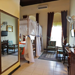 Africa House Hotel фитнесс-зал