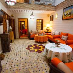 Отель Dar Ikalimo Marrakech комната для гостей фото 5