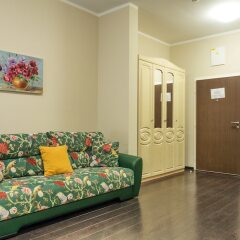 Гостиница Fenix Deluxe Apartment on Golubaya 5 в Сочи отзывы, цены и фото номеров - забронировать гостиницу Fenix Deluxe Apartment on Golubaya 5 онлайн комната для гостей фото 3