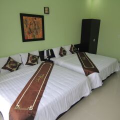 Отель Chau Plus Homestay комната для гостей фото 2