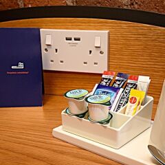 Отель Holiday Inn Express Liverpool-Albert Dock Великобритания, Ливерпуль - отзывы, цены и фото номеров - забронировать отель Holiday Inn Express Liverpool-Albert Dock онлайн удобства в номере