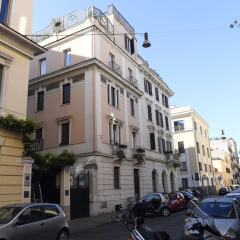 Апартаменты Santi Quattro Apartment & Rooms - Colosseo фото 6