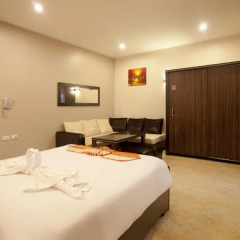 U Sabai Living Hotel сейф в номере