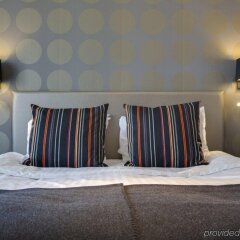 Отель Park Inn By Radisson Stockholm Solna Солна сейф в номере