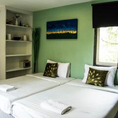 Отель Padi Madi Guest House Бангкок комната для гостей фото 2