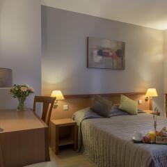 Отель Hôtel Le Beaugency Франция, Париж - 8 отзывов об отеле, цены и фото номеров - забронировать отель Hôtel Le Beaugency онлайн комната для гостей фото 4
