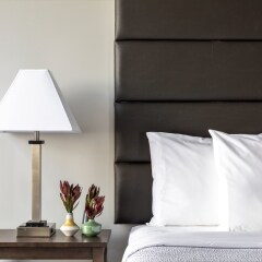 Отель Stay Alfred at 80 on the Commons в номере