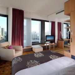 Отель Swissôtel Berlin Германия, Берлин - 2 отзыва об отеле, цены и фото номеров - забронировать отель Swissôtel Berlin онлайн комната для гостей фото 4