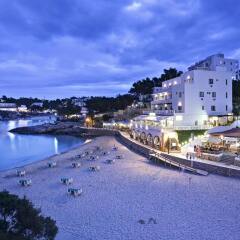 Отель Grupotel Ibiza Beach Resort - Adults Only пляж