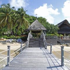 Tamarind Beach Hotel & Yacht Club фото 2