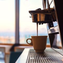 Отель Holiday Inn Express Malta Мальта, Сан Джулианс - отзывы, цены и фото номеров - забронировать отель Holiday Inn Express Malta онлайн балкон