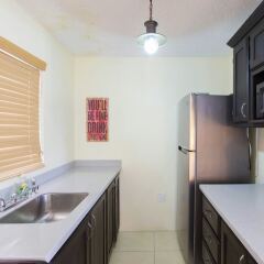 Апартаменты New Kingston Guest Apartment IV в номере