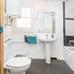 Отель Private roof top Sant Antoni Испания, Барселона - отзывы, цены и фото номеров - забронировать отель Private roof top Sant Antoni онлайн ванная фото 2