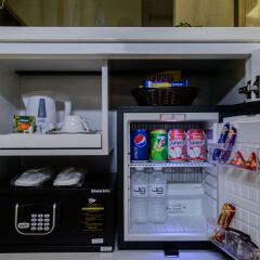 J8 Hotel удобства в номере фото 2