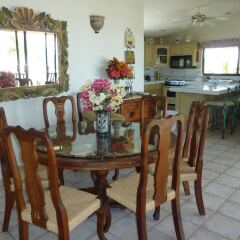 Отель Casa de Las Flores 3 Bedrooms 3 Bathrooms Villa в номере