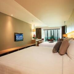 Отель Phuket Graceland Resort And Spa 4* Стандартный номер с различными типами кроватей фото 6
