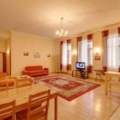 Апартаменты STN Apartments by the Hermitage Санкт-Петербург комната для гостей фото 5