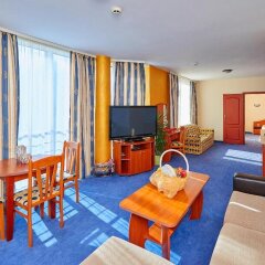 Отель Petar and Pavel Hotel & Relax Center Болгария, Поморие - отзывы, цены и фото номеров - забронировать отель Petar and Pavel Hotel & Relax Center онлайн комната для гостей