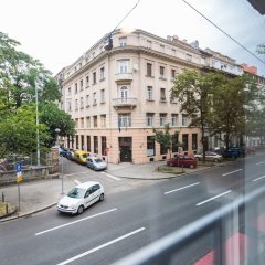 Отель King's Street Apartments Хорватия, Загреб - отзывы, цены и фото номеров - забронировать отель King's Street Apartments онлайн балкон