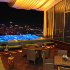 Отель Pangu 7 Star Hotel Beijing Китай, Пекин - 2 отзыва об отеле, цены и фото номеров - забронировать отель Pangu 7 Star Hotel Beijing онлайн балкон