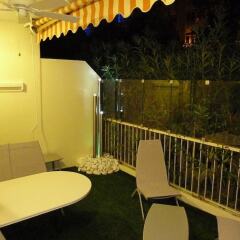 Отель One Bedroom Carlton балкон