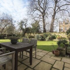 Отель onefinestay - Greenwich private homes