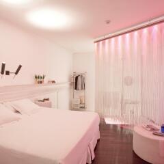 Chic & Basic Born Boutique Hotel комната для гостей