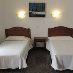 Отель Hostal Juan Palma удобства в номере