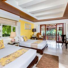 Отель Thavorn Beach Village Resort & Spa Phuket 4* Номер Делюкс с различными типами кроватей
