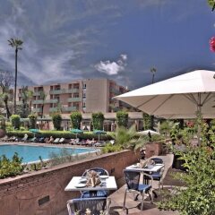 Отель Golden Tulip Farah Marrakech Марокко, Марракеш - 2 отзыва об отеле, цены и фото номеров - забронировать отель Golden Tulip Farah Marrakech онлайн бассейн фото 2